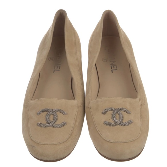 CHANEL Shoes - CHANEL Cream Suede Loafers Sz 38